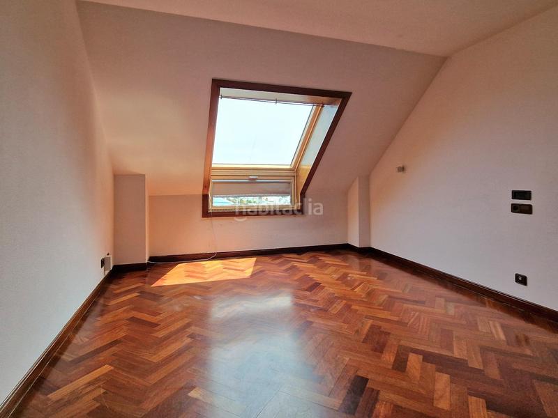 Foto 76112859-890b-47a5-b684-c7828d218d41. Location duplex avec chauffage parking dans Riazor - Visma Coruña (A) Foto 76112859-890b-47a5-b684-c7828d218d41. Location duplex avec chauffage parking dans Riazor - Visma Coruña (A)