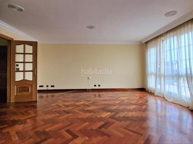 Foto 040d4adb-5d28-4bc5-9c15-5124eb32bdc9. Rent duplex with heating parking in Riazor - Visma Coruña (A) Foto 040d4adb-5d28-4bc5-9c15-5124eb32bdc9. Rent duplex with heating parking in Riazor - Visma Coruña (A)
