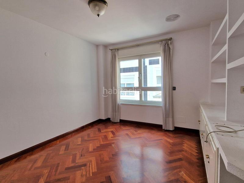 Foto 0db8d589-f9b3-4230-90ec-a5c1f372db3a. Rent duplex with heating parking in Riazor - Visma Coruña (A) Foto 0db8d589-f9b3-4230-90ec-a5c1f372db3a. Rent duplex with heating parking in Riazor - Visma Coruña (A)
