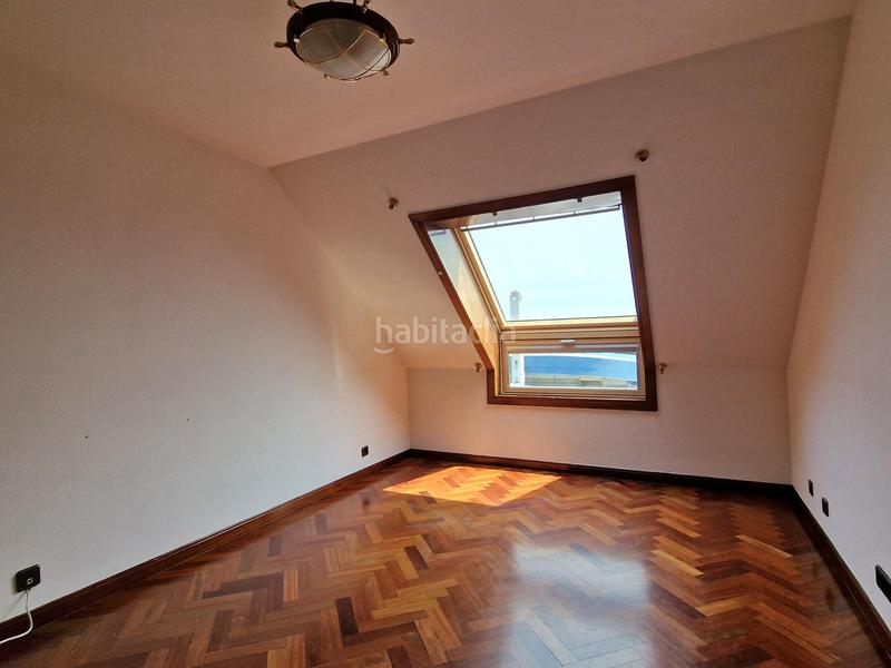 Foto 2ae0c551-47a9-48b7-adff-cc1c1d029368. Rent duplex with heating parking in Riazor - Visma Coruña (A) Foto 2ae0c551-47a9-48b7-adff-cc1c1d029368. Rent duplex with heating parking in Riazor - Visma Coruña (A)