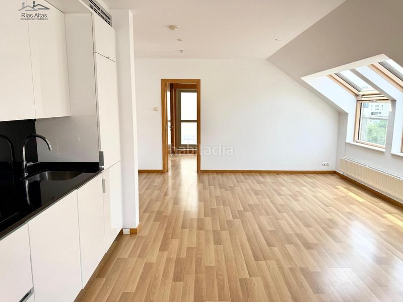 Foto 4a28e8dc-3e42-40e7-b718-eb471c333b83. Rent penthouse with heating parking in Riazor - Visma Coruña (A) Foto 4a28e8dc-3e42-40e7-b718-eb471c333b83. Rent penthouse with heating parking in Riazor - Visma Coruña (A)