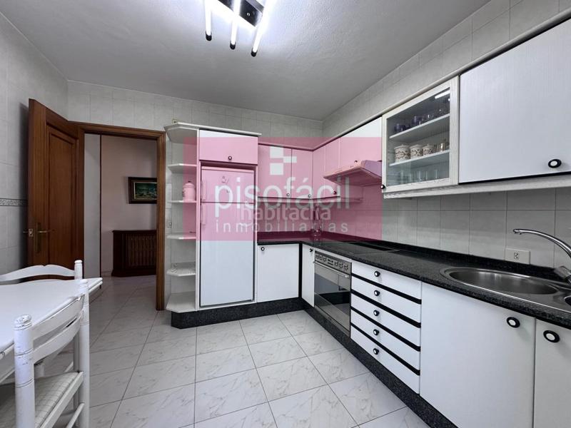 Foto ac0c58e9-8246-43fa-8db0-0a6732c20cfc. Pis amb aparcament a A Milagrosa Lugo Foto ac0c58e9-8246-43fa-8db0-0a6732c20cfc. Pis amb aparcament a A Milagrosa Lugo