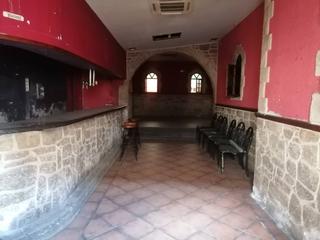 Local Comercial Cotarro. Local de 100m2 con salida de humos ideal para barrestaurante o Local Comercial Cotarro. Local de 100m2 con salida de humos ideal para barrestaurante o