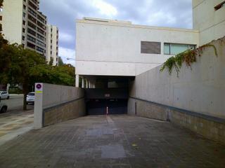 Alquiler Parking coche Avenida de barañáin. Alquiler plaza de garaje en civican de san juan Alquiler Parking coche Avenida de barañáin. Alquiler plaza de garaje en civican de san juan
