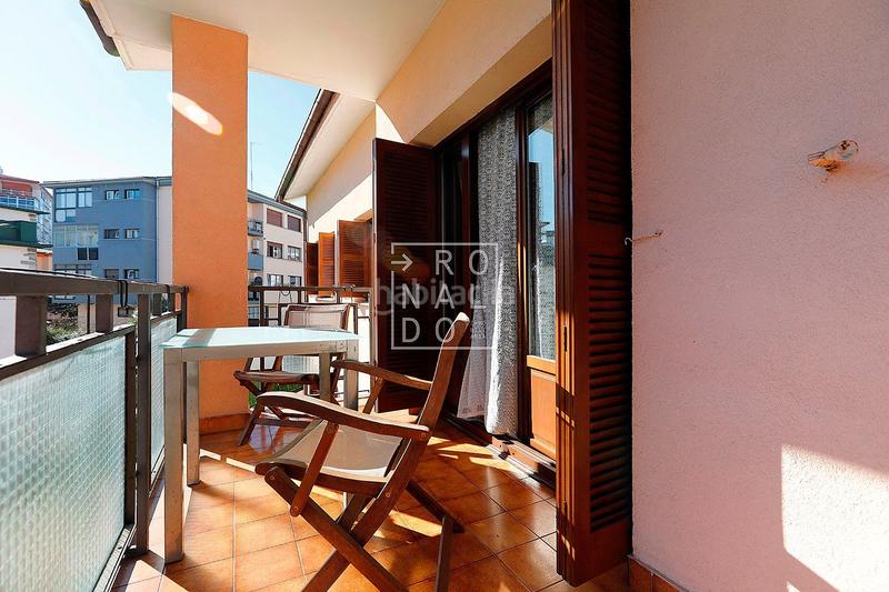 Foto 49c22e96-794f-4501-a0ae-b76871db4e81. Chalet con riscaldamento parcheggio in Centro - Mendibil - Santiago Irun Foto 49c22e96-794f-4501-a0ae-b76871db4e81. Chalet con riscaldamento parcheggio in Centro - Mendibil - Santiago Irun