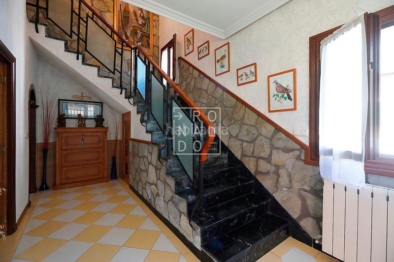 Foto 9119f3c2-117d-4acb-b358-d14802b6aa0f. Chalet con riscaldamento parcheggio in Centro - Mendibil - Santiago Irun Foto 9119f3c2-117d-4acb-b358-d14802b6aa0f. Chalet con riscaldamento parcheggio in Centro - Mendibil - Santiago Irun