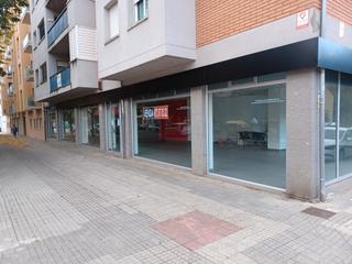 Locale commerciale in Olot. Local en ctra. de les tries Locale commerciale in Olot. Local en ctra. de les tries