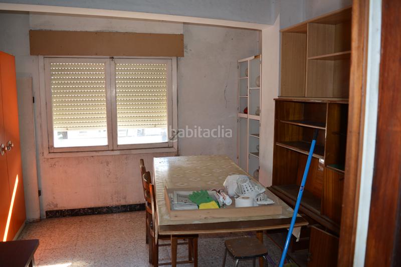 Foto b54fed62-03de-46c1-ac2b-760b5527b037. Edifici a Redondela Foto b54fed62-03de-46c1-ac2b-760b5527b037. Edifici a Redondela