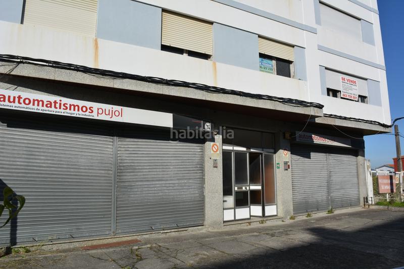 Foto f663faef-745f-40e4-a6ad-c55787d4192f. Edifici a Redondela Foto f663faef-745f-40e4-a6ad-c55787d4192f. Edifici a Redondela