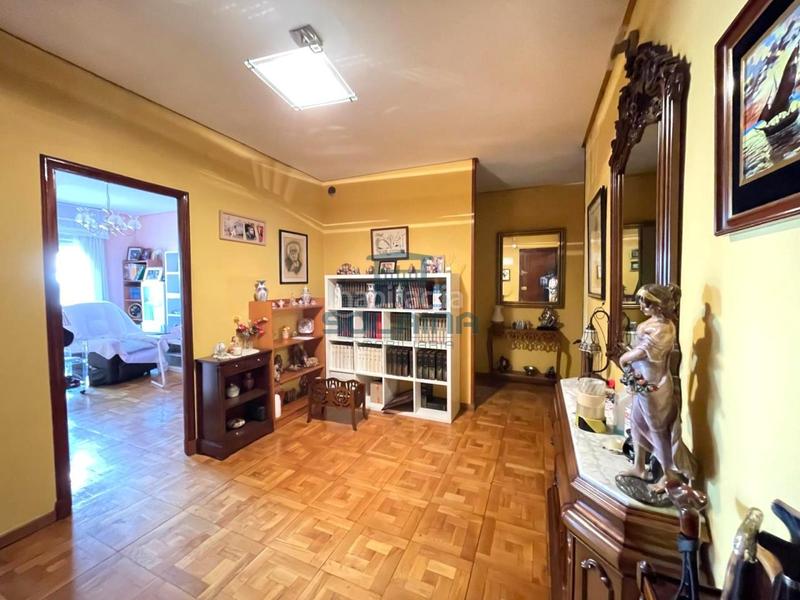 Foto 246741cf-b7f8-4ef2-a82e-1212818cfd7e. Appartement avec chauffage parking dans Centro Ourense Foto 246741cf-b7f8-4ef2-a82e-1212818cfd7e. Appartement avec chauffage parking dans Centro Ourense