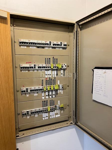 Foto 49f6b04a-2e33-4ea8-a7e4-9a557202ffe2. Local comercial amb calefacció a Plaza España - Corte Inglés Vigo Foto 49f6b04a-2e33-4ea8-a7e4-9a557202ffe2. Local comercial amb calefacció a Plaza España - Corte Inglés Vigo