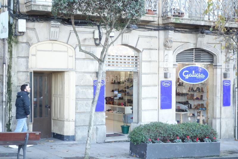 Foto 4f2aa6ce-a5fd-4b4f-8b09-5d57f6b9f986. Local comercial amb calefacció a Plaza España - Corte Inglés Vigo Foto 4f2aa6ce-a5fd-4b4f-8b09-5d57f6b9f986. Local comercial amb calefacció a Plaza España - Corte Inglés Vigo