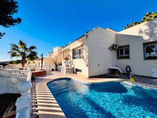 Chalet  Calle rio segura. Villa moderna en orihuela costa – 4 dormitorios y 3 baños Chalet  Calle rio segura. Villa moderna en orihuela costa – 4 dormitorios y 3 baños