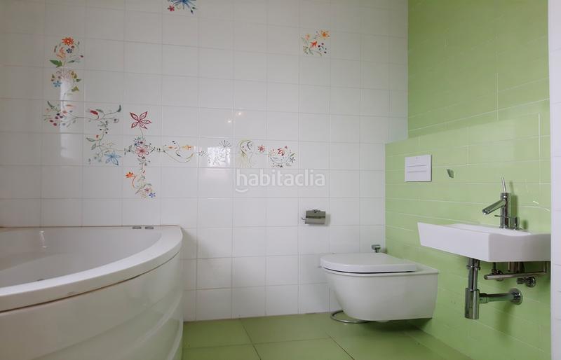 Foto b911bc25-ab05-48a3-bdb5-4c36e7b11e26. Casa amb xemeneia calefacció aparcament piscina a Empuriabrava Foto b911bc25-ab05-48a3-bdb5-4c36e7b11e26. Casa amb xemeneia calefacció aparcament piscina a Empuriabrava