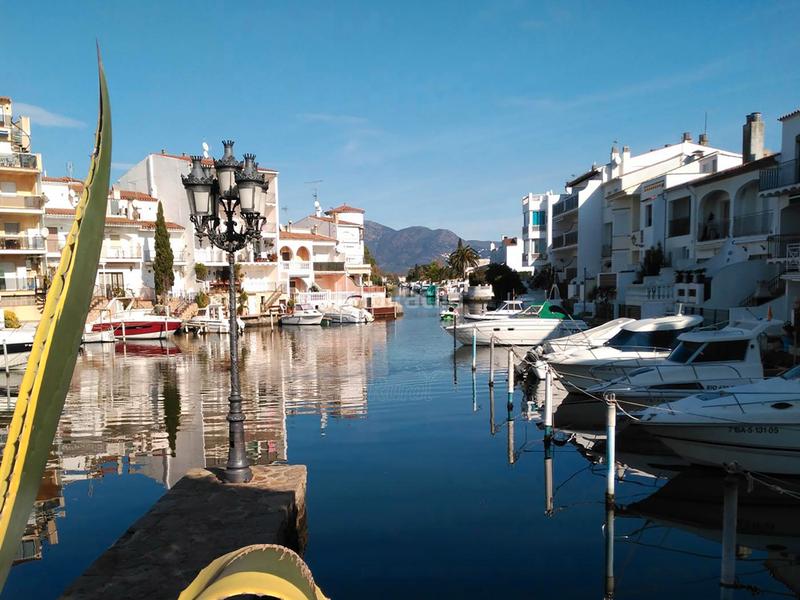 Foto 0cde1564-eef6-426d-909d-500759ac0672. Haus mit parking pool in Cap Ras - Creus - Falconera Empuriabrava Foto 0cde1564-eef6-426d-909d-500759ac0672. Haus mit parking pool in Cap Ras - Creus - Falconera Empuriabrava