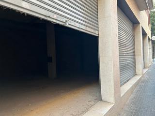 Lloguer Local Comercial a Centre. Local esquinero en reus Lloguer Local Comercial a Centre. Local esquinero en reus