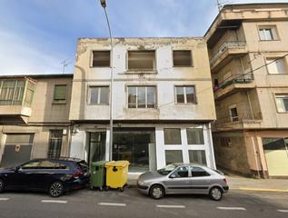 Edifici Progreso. Edificio de 240m2 para reformar, compuesto por sótano, planta ba Edifici Progreso. Edificio de 240m2 para reformar, compuesto por sótano, planta ba