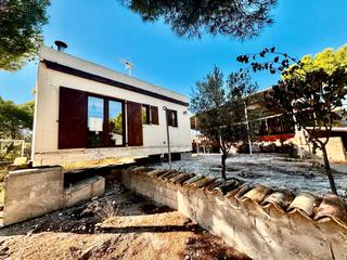 Landgut in Muela (La). La muela. terreno con casa refugio. en montaña Landgut in Muela (La). La muela. terreno con casa refugio. en montaña