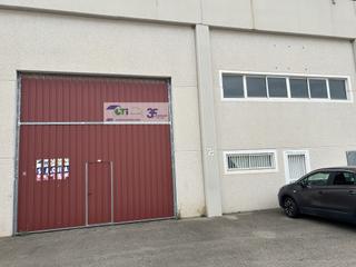 Nau industrial C/ nicaragua. Nave en alquiler o venta, 450 m2, polxcdgono centrovxcda la m Nau industrial C/ nicaragua. Nave en alquiler o venta, 450 m2, polxcdgono centrovxcda la m