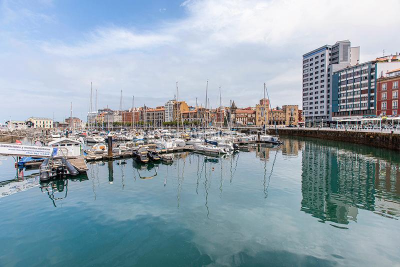 Foto ff46c540-5a0e-4bcc-8a2d-aa24d7373781. Piccolo appartamento con riscaldamento in Centro Gijón Foto ff46c540-5a0e-4bcc-8a2d-aa24d7373781. Piccolo appartamento con riscaldamento in Centro Gijón