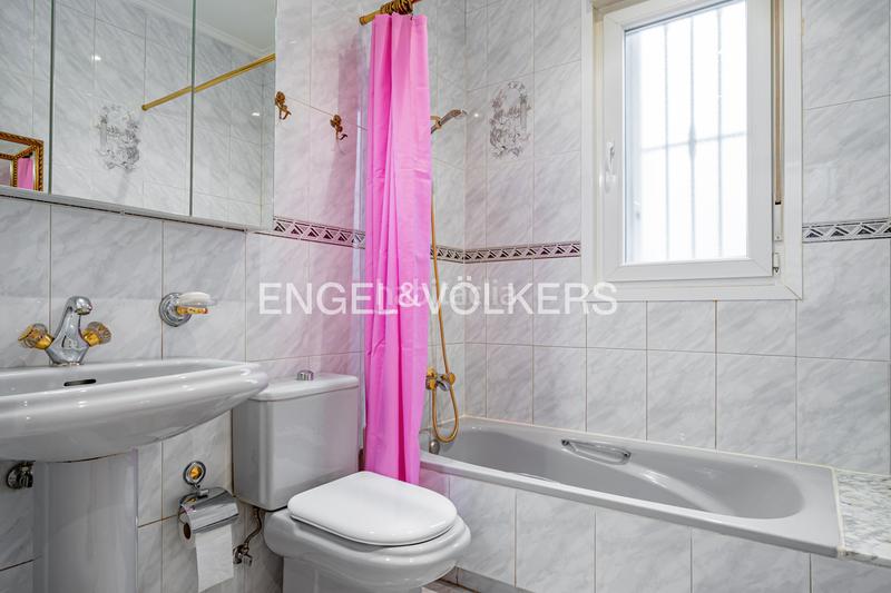 Foto 8668c09a-5af9-4bc6-8fa4-688f67ddf931. Piccolo appartamento con riscaldamento in Centro Gijón Foto 8668c09a-5af9-4bc6-8fa4-688f67ddf931. Piccolo appartamento con riscaldamento in Centro Gijón