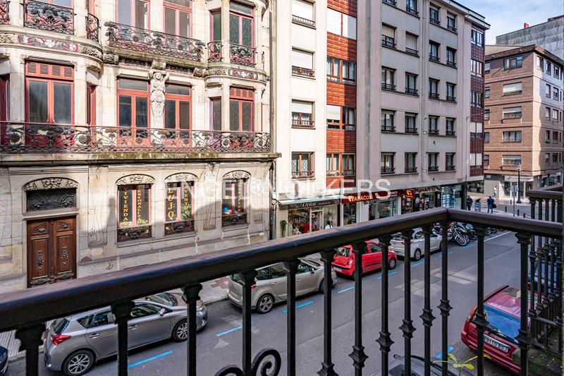 Foto d2a32a32-e50a-4a65-b9d9-ce0f6f39fe69. Piccolo appartamento con riscaldamento in Centro Gijón Foto d2a32a32-e50a-4a65-b9d9-ce0f6f39fe69. Piccolo appartamento con riscaldamento in Centro Gijón