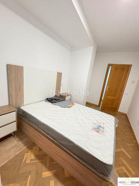 Foto 3099c5e4-0ab8-4c53-a6f8-b13a7bbc18e0. Alquiler piso  en alquiler en sta. bárbara, 2 dormitorios. en Toledo Foto 3099c5e4-0ab8-4c53-a6f8-b13a7bbc18e0. Alquiler piso  en alquiler en sta. bárbara, 2 dormitorios. en Toledo