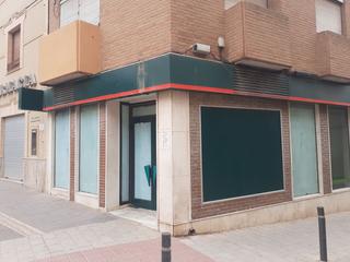 Local Comercial Plaza mayor. Local a dos calles con gran visibilidad comercial Local Comercial Plaza mayor. Local a dos calles con gran visibilidad comercial