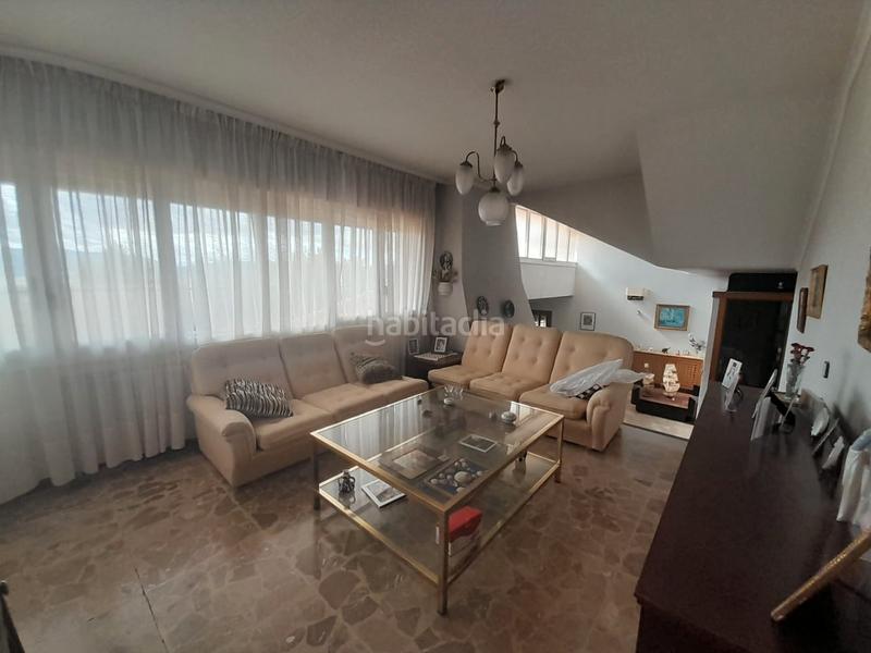 Foto 9364b7d7-27e7-406b-83ce-4d2bc3928281. Chalet espectacular casa en zona poblado en El Poblado - Abulagar Puertollano Foto 9364b7d7-27e7-406b-83ce-4d2bc3928281. Chalet espectacular casa en zona poblado en El Poblado - Abulagar Puertollano
