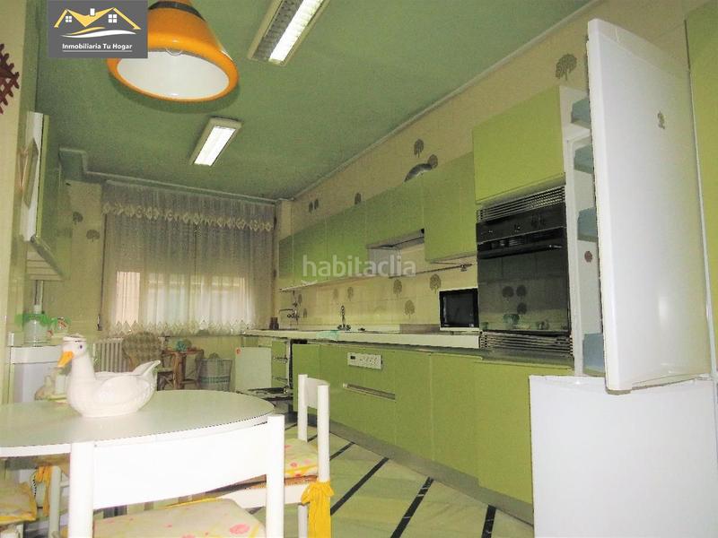 Foto dca77129-d330-4827-beac-a7664ebe394f. Piso se vende piso de 200 m2 con garaje en el Centro ref. 5730 en Ourense Foto dca77129-d330-4827-beac-a7664ebe394f. Piso se vende piso de 200 m2 con garaje en el Centro ref. 5730 en Ourense