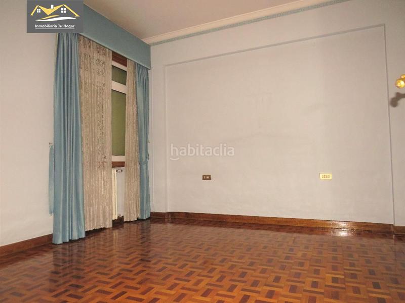 Foto e3f679a9-9e6f-4729-b988-f350761fb531. Piso se vende piso de 200 m2 con garaje en el Centro ref. 5730 en Ourense Foto e3f679a9-9e6f-4729-b988-f350761fb531. Piso se vende piso de 200 m2 con garaje en el Centro ref. 5730 en Ourense