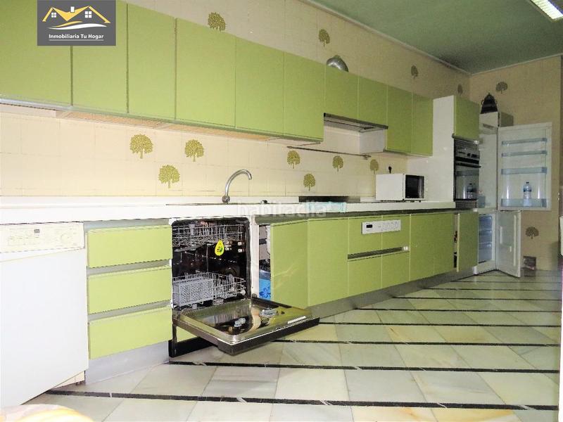 Foto f51c2e37-ddfa-4f06-8a0a-fe46dc2ccb04. Piso se vende piso de 200 m2 con garaje en el Centro ref. 5730 en Ourense Foto f51c2e37-ddfa-4f06-8a0a-fe46dc2ccb04. Piso se vende piso de 200 m2 con garaje en el Centro ref. 5730 en Ourense