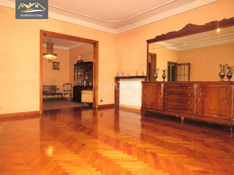 Foto fb93ec71-3413-4890-875a-c2a02e7fffc0. Piso se vende piso de 200 m2 con garaje en el Centro ref. 5730 en Ourense Foto fb93ec71-3413-4890-875a-c2a02e7fffc0. Piso se vende piso de 200 m2 con garaje en el Centro ref. 5730 en Ourense