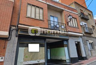Edifici Calle de zamora. Edificio con vivienda en venta en benavente Edifici Calle de zamora. Edificio con vivienda en venta en benavente