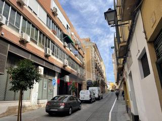 Lloguer Aparcament cotxe  N/a. Plaza de garaje en alquiler zona centro. Lloguer Aparcament cotxe  N/a. Plaza de garaje en alquiler zona centro.