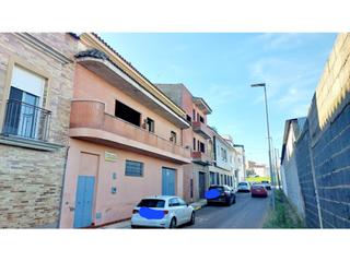 Edifici N/a. A reformar. la banasta Edifici N/a. A reformar. la banasta