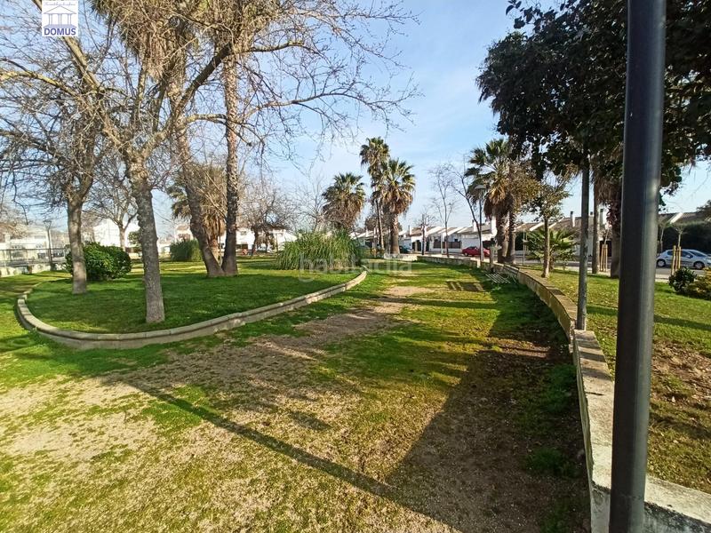 Foto 396c1c14-5651-40d6-9755-62ff384e510a. Casa adosada adosado zona cruzcampo sin posesión. en Mérida Foto 396c1c14-5651-40d6-9755-62ff384e510a. Casa adosada adosado zona cruzcampo sin posesión. en Mérida