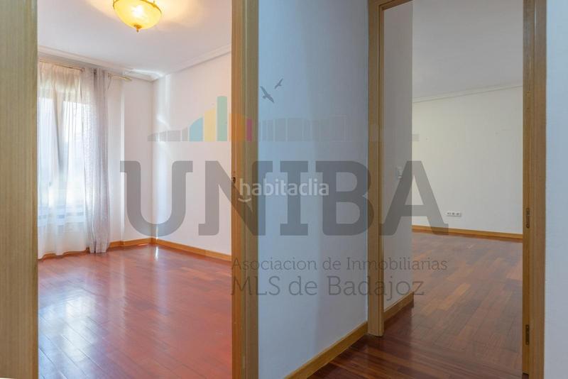 Foto 99e0b9bc-3dc3-4931-bdfc-d39ae59732cd. Appartement avec chauffage dans Valdepasillas - La Paz - Huerta Rosales Badajoz Foto 99e0b9bc-3dc3-4931-bdfc-d39ae59732cd. Appartement avec chauffage dans Valdepasillas - La Paz - Huerta Rosales Badajoz