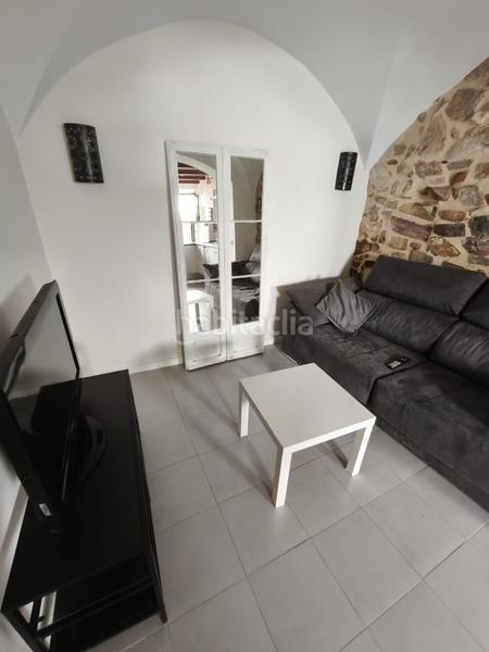 Foto 1b93525d-61df-4087-bb05-8ffb7cf99428. Casa adossada amb calefacció a Casco Antiguo Cáceres Foto 1b93525d-61df-4087-bb05-8ffb7cf99428. Casa adossada amb calefacció a Casco Antiguo Cáceres