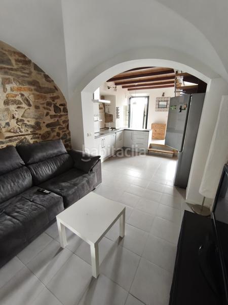 Foto 51b57f6e-0988-4c86-984a-68287985fde8. Casa adossada amb calefacció a Casco Antiguo Cáceres Foto 51b57f6e-0988-4c86-984a-68287985fde8. Casa adossada amb calefacció a Casco Antiguo Cáceres