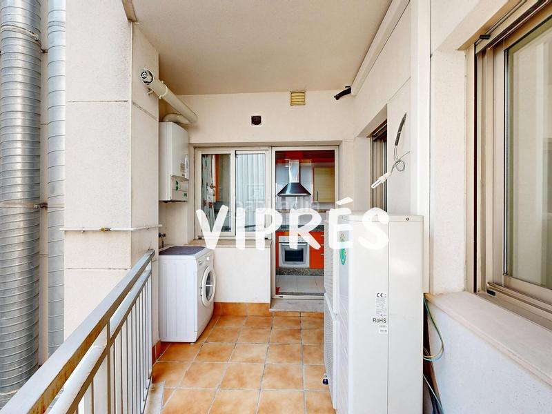 Foto 2e223e97-9bc9-4cf3-a695-c614d82096d5. Pis amb calefacció a Centro Cáceres Foto 2e223e97-9bc9-4cf3-a695-c614d82096d5. Pis amb calefacció a Centro Cáceres