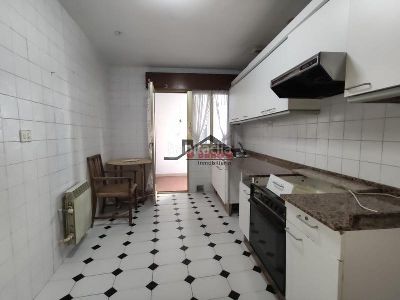 Foto 37f0ede8-b58c-4dd0-b620-8ea91c86d024. Pis amb calefacció aparcament a Barco de Valdeorras (O) Foto 37f0ede8-b58c-4dd0-b620-8ea91c86d024. Pis amb calefacció aparcament a Barco de Valdeorras (O)