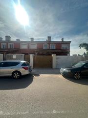 Casa adossada  Carrer de la pedra de lluna Casa adossada  Carrer de la pedra de lluna