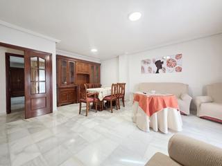 Location Appartement à Baeza. Piso en alquiler en c rojo, 3 dormitorios. Location Appartement à Baeza. Piso en alquiler en c rojo, 3 dormitorios.