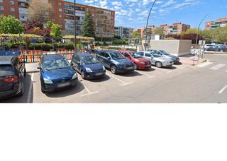 Aparcament cotxe a Suroeste - Zona Hospital Aparcament cotxe a Suroeste - Zona Hospital