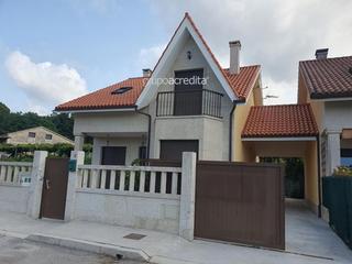 Lloguer Casa aparellada Roucón. Estupenda casa en padrón a escasos metros del pazo de arretén Lloguer Casa aparellada Roucón. Estupenda casa en padrón a escasos metros del pazo de arretén