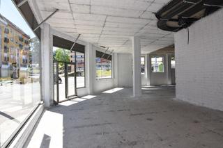 Location Local commercial à Calle xesus rey martinez 1. Amplio bajo comercial en a corveira Location Local commercial à Calle xesus rey martinez 1. Amplio bajo comercial en a corveira