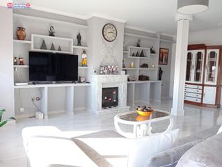 Édifice à Villafranca de los Caballeros. Edificio centrico ideal inversión residencia de mayores u hostal Édifice à Villafranca de los Caballeros. Edificio centrico ideal inversión residencia de mayores u hostal