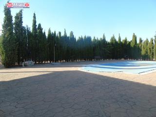Xalet a Campo de Criptana. Chalet en parcela de 3 hc de terreno, casa nueva con 180 m2, coc Xalet a Campo de Criptana. Chalet en parcela de 3 hc de terreno, casa nueva con 180 m2, coc