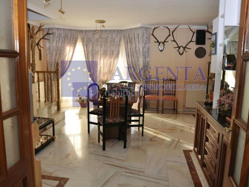 Foto 5e6a8f4f-9f58-4b47-911f-878d36650bf5. Duplex with heating parking in Montesol - Mejostilla Cáceres Foto 5e6a8f4f-9f58-4b47-911f-878d36650bf5. Duplex with heating parking in Montesol - Mejostilla Cáceres